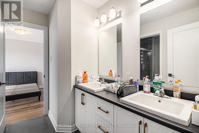 28929562/486-central-park-boulevard/village-of-russell/russell/ontario/K4R0C7_27