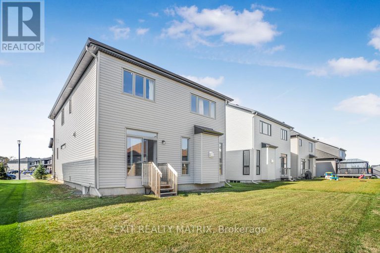 29048672/764-namur-street/embrun/russell/ontario/K0A1W0_25