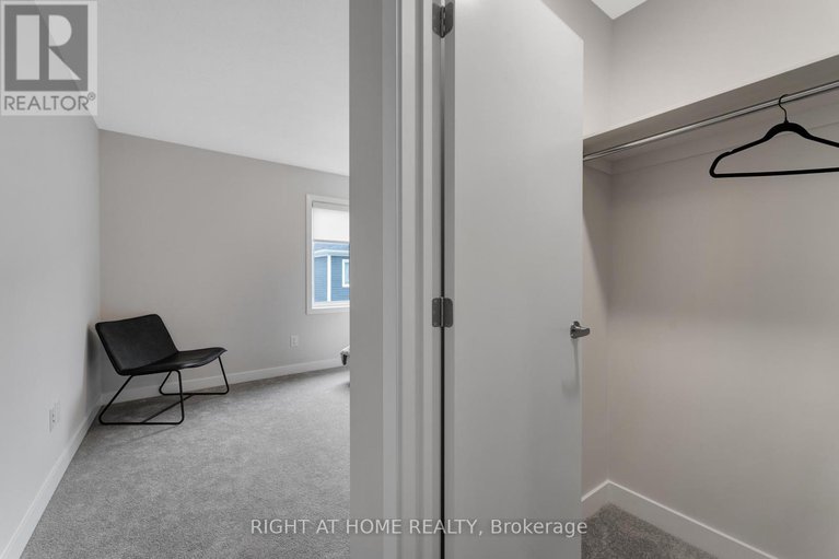 28824525/30-chasing-grove/btwn-franktown-rd-fallowfield-rd/ottawa/ontario/K0A2Z0_24
