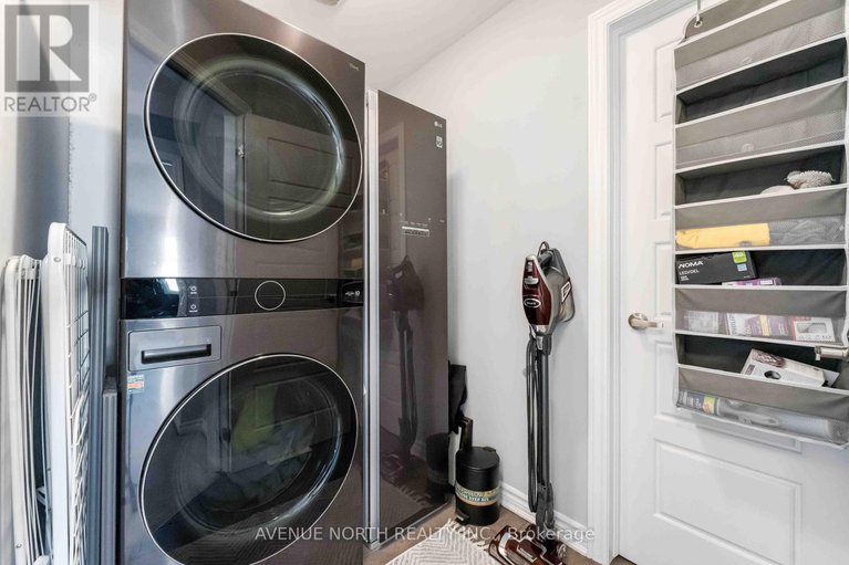 28779553/210-des-soldats-riendeau-street/half-moon-bay/ottawa/ontario/K2J5Z4_36