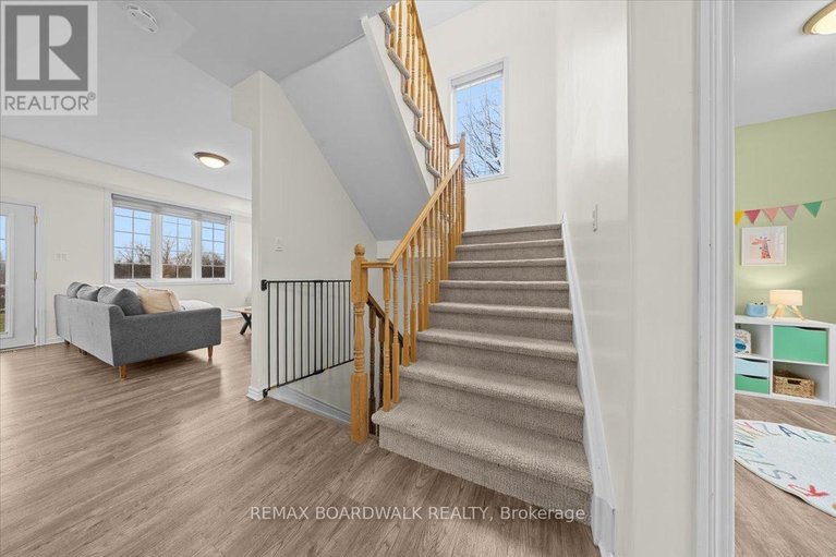 29613585/8044-craig-farm-drive/metcalfe/ottawa/ontario/K0A2P0_23