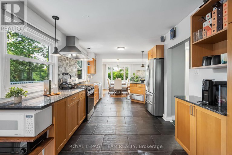 28484495/37-promenade-avenue/pineglencountry-place/ottawa/ontario/K2E5X7_5