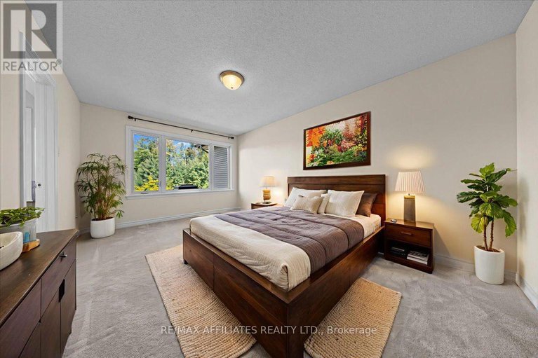 28911964/342-melodie-street/mer-bleuebradley-estatesanderson-park/ottawa/ontario/K1W0H9_27