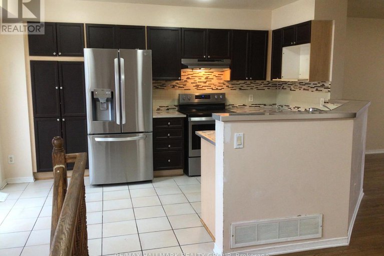 29119256/1586-duplante-avenue/fallingbrookpineridge/ottawa/ontario/K4A4A1_7