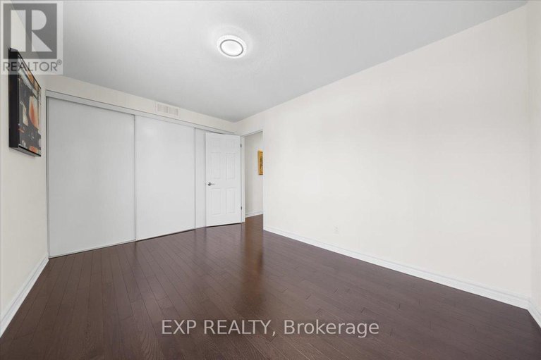 29229486/300-grayburn-way/strandherd/ottawa/ontario/K2J0V8_23