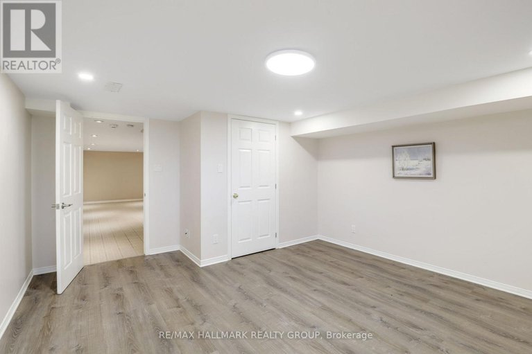 28938196/3062-upper-otterson-place/mooneys-bayrevelstoke/ottawa/ontario/K1V7B6_33