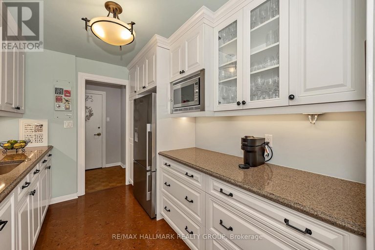 29564022/1706-2625-regina-street/britannia/ottawa/ontario/K2B5W8_14