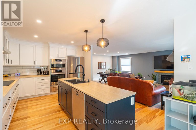 28872307/66-newcastle-avenue/morgans-grantsouth-march/ottawa/ontario/K2K3B5_19