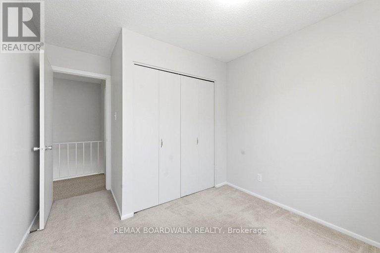 29640034/47-2210-loyola-avenue/beaconwood/ottawa/ontario/K1J8H5_23