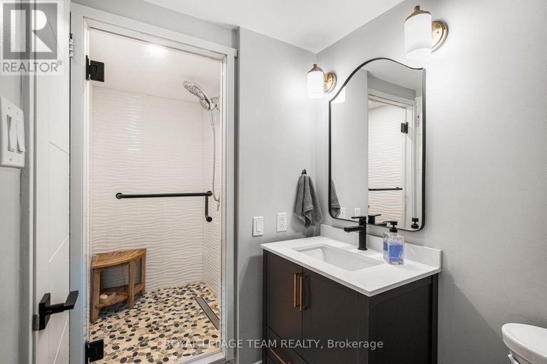 28620323/401-1510-riverside-drive/riverview-park/ottawa/ontario/K1G4X5_8