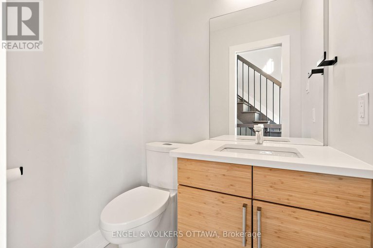 28986128/68-jolliet-avenue/vanier/ottawa/ontario/K1L5H2_29