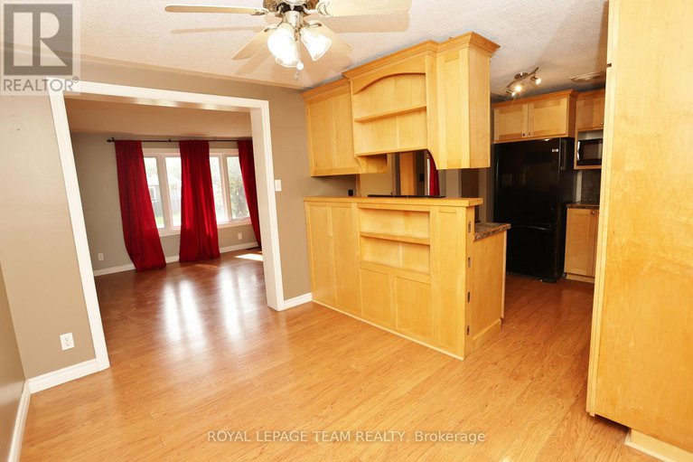 28826941/425-joseph-street/kemptville/north-grenville/ontario/K0G1J0_8