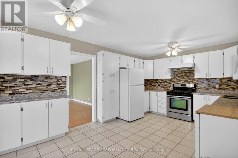 29602212/1879-sharel-drive/urbandale-acres/ottawa/ontario/K1H6W3_5