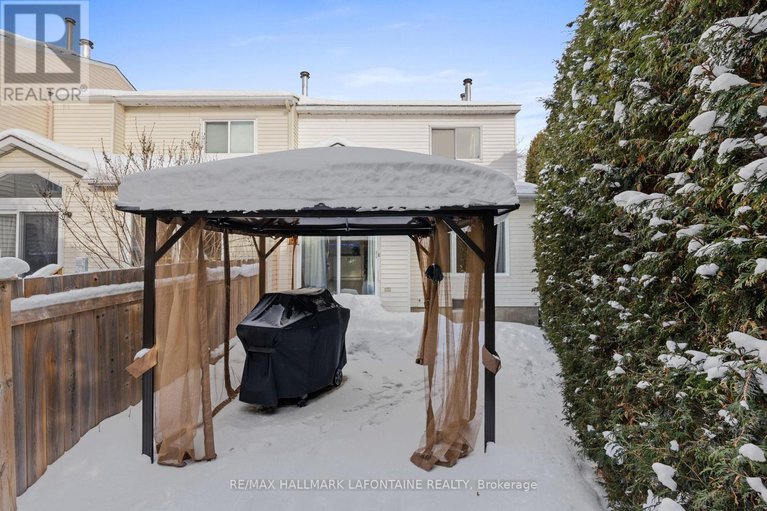 29442659/1802-turnberry-road/queenswood-heights-south/ottawa/ontario/K1E3V1_25