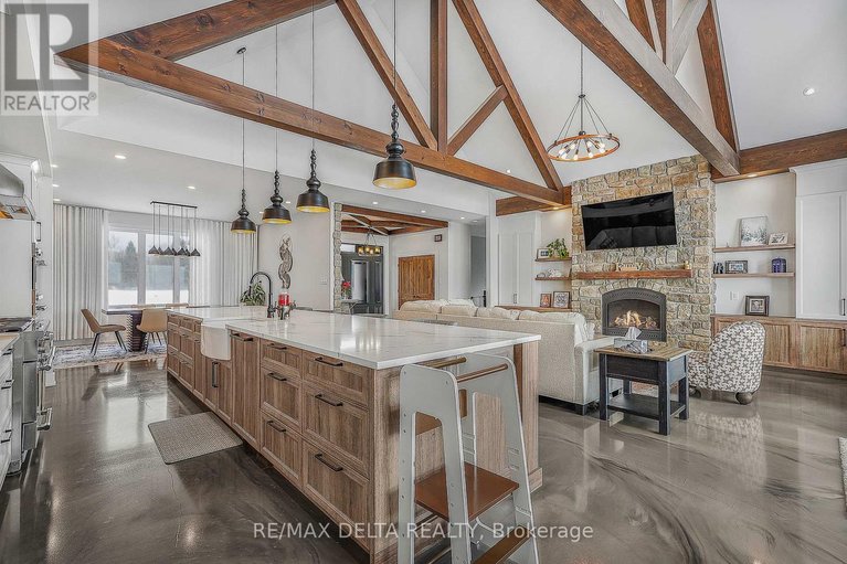 29456390/3815-old-highway-17-road/clarencerockland-twp/clarence-rockland/ontario/K4K1W2_12