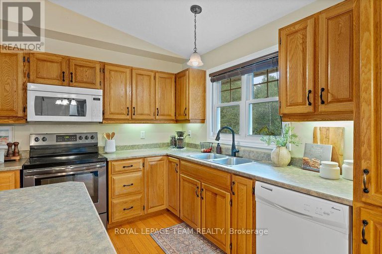 28819602/299-golf-club-road/mcnabbraeside-twps/mcnabbraeside/ontario/K0A1G0_16