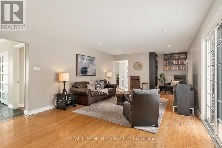 29413398/729-ludgate-court/beaconwood/ottawa/ontario/K1J8K8_5