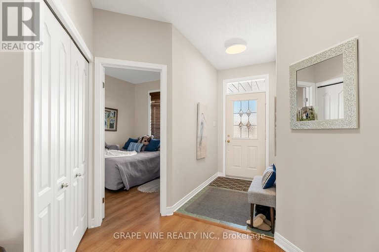 28389612/60-sable-run-drive/stittsville-central/ottawa/ontario/K2S1W7_4