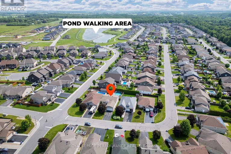 29305274/7-settlement-lane/village-of-russell/russell/ontario/K4R0A4_32