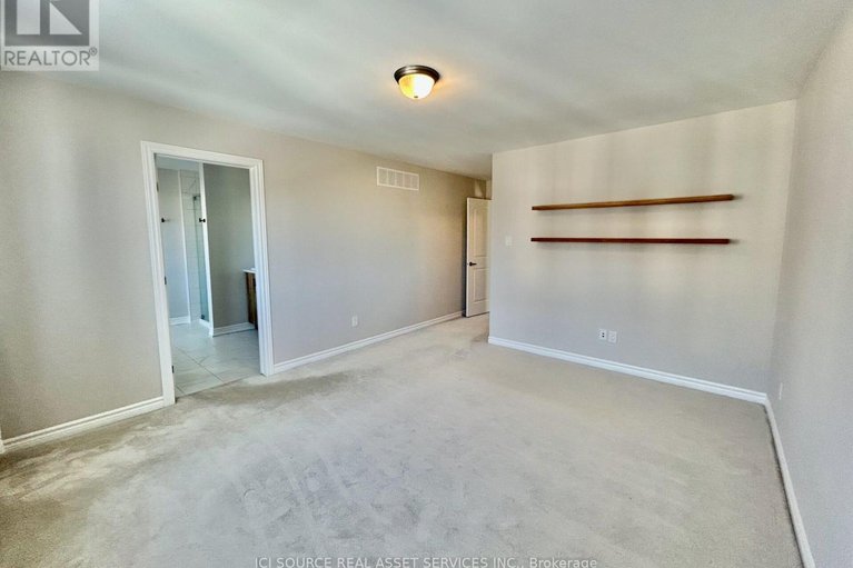 28905249/106-equitation-circle/goulbourn-twp-from-franktown-rdsouth-to-rideau/ottawa/ontario/K0A2Z0_19