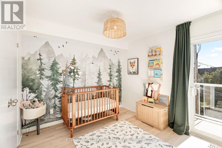 29250491/2-4-sherbrooke-avenue/hintonburg/ottawa/ontario/K1Y1R7_25