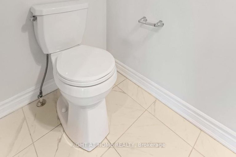 29129692/721-rouncey-road/emerald-meadowstrailwest/ottawa/ontario/K2V0S5_17