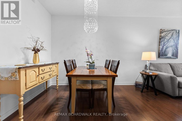 29636678/12-royalty-way/north-grenville-twp-kemptville-south/north-grenville/ontario/K0G1J0_16