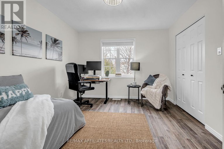 28425809/34-catterick-crescent/morgans-grantsouth-march/ottawa/ontario/K2K3M5_27