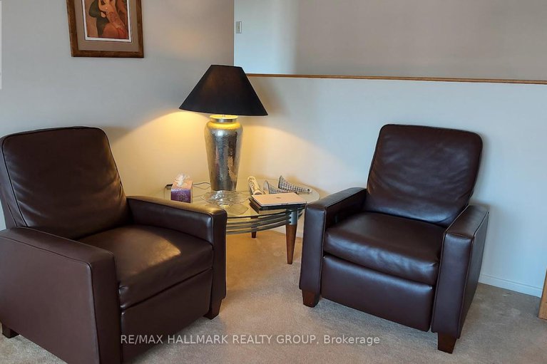 28541856/402-373-laurier-avenue-e/sandy-hill/ottawa/ontario/K1N8X6_4