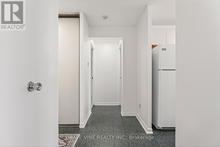 29544297/102-50-burnside-avenue/mechanicsville/ottawa/ontario/K1Y2M2_10