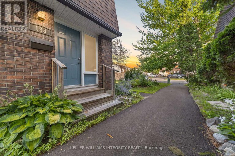 28288264/193-3310-southgate-road/south-keys/ottawa/ontario/K1V8X4_2