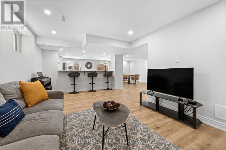 29438111/42-conch-way/mahogany-community/ottawa/ontario/K4M0M4_36