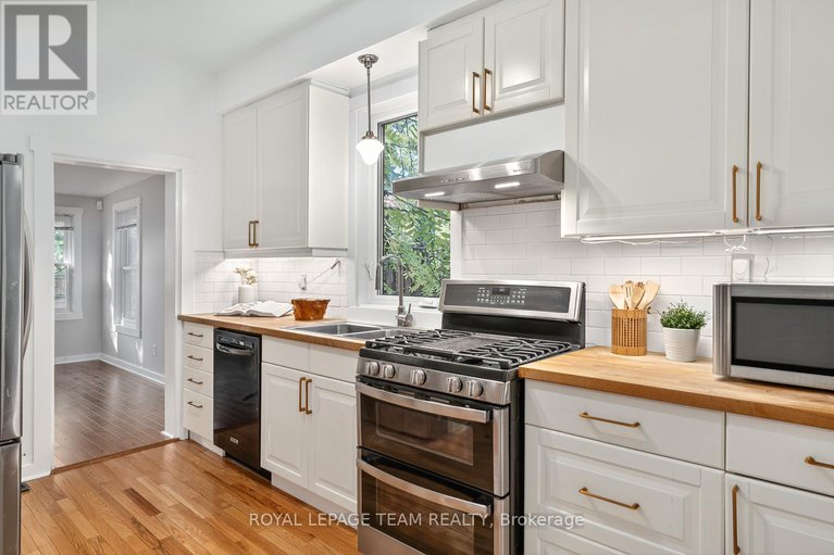 29003194/27-ivy-crescent/lindenlea/ottawa/ontario/K1M1Y1_8