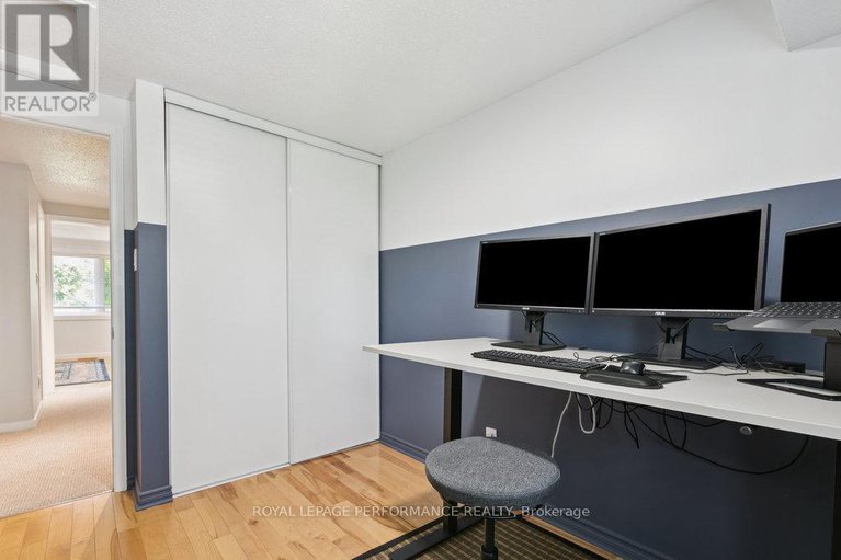 28575649/75-1646-du-sommet-place/chateauneuf/ottawa/ontario/K1C4Y9_36