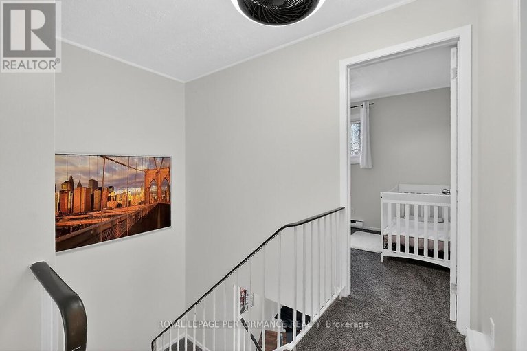 29468633/42-compata-way/blackburn-hamlet-south/ottawa/ontario/K1B4W9_19