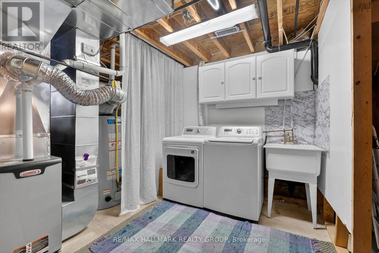 29352241/1952-schroeder-crescent/springridgeeast-village/ottawa/ontario/K4A4P7_48