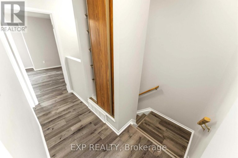 29456632/25-2659-pimlico-crescent/emerald-woodssawmill-creek/ottawa/ontario/K1T2A6_9