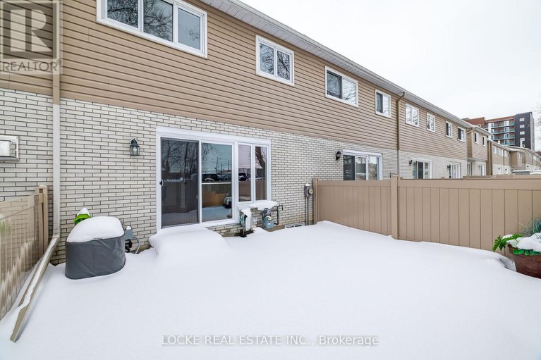 29239640/22-550-straby-avenue/overbrookcastle-heights/ottawa/ontario/K1K1H1_40