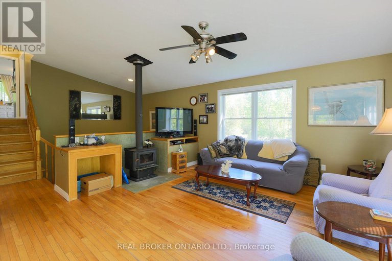 28906806/988-county-44-road/north-grenville-twp-kemptville-south/north-grenville/ontario/K0G1T0_4