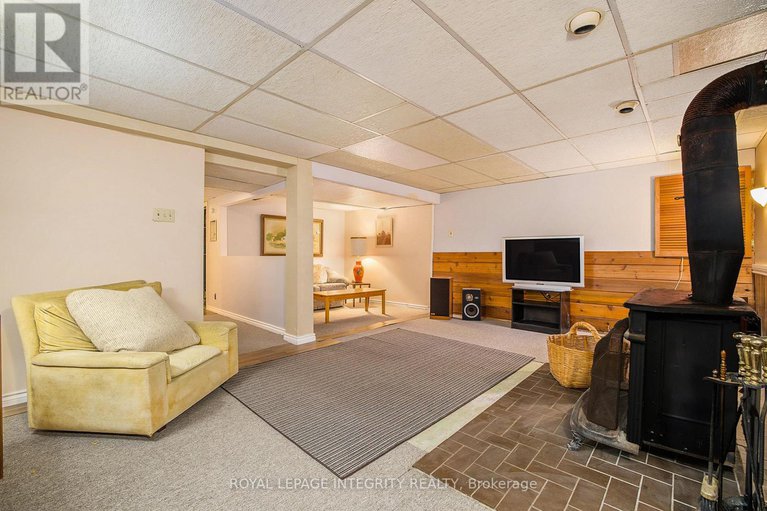 29122142/9-shouldice-crescent/glencairnhazeldean/ottawa/ontario/K2L1M8_20