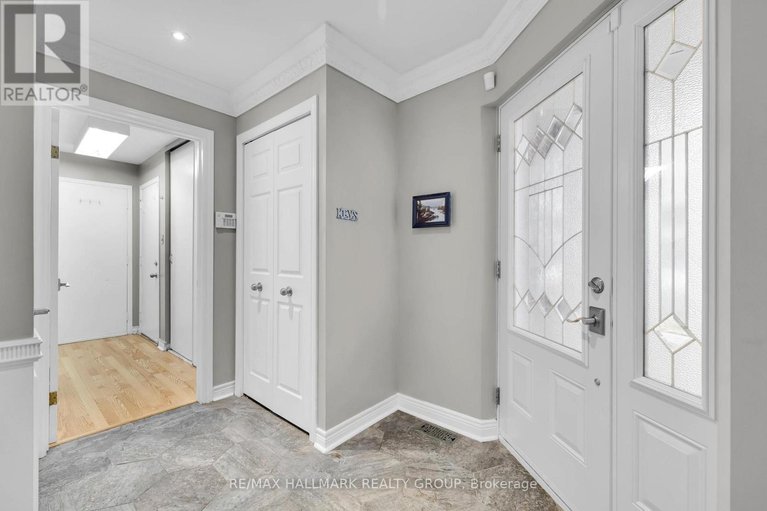 29571955/5-ellisson-way/hunt-club-park/ottawa/ontario/K1G4N9_3