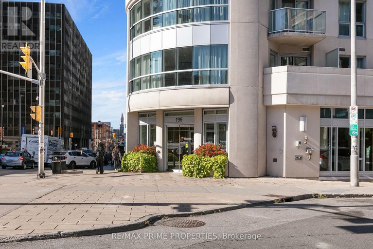 28873792/1306-195-besserer-street/sandy-hill/ottawa/ontario/K1N0B6_3