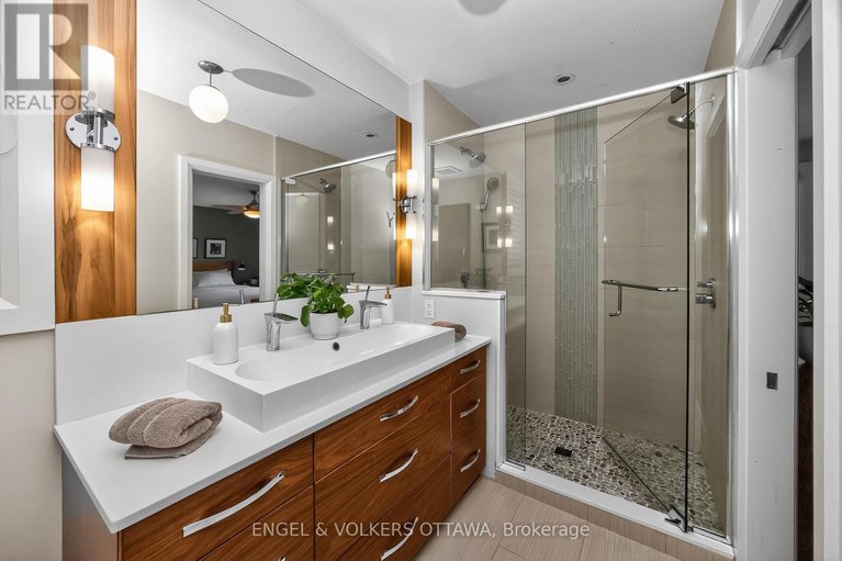 28849815/316-fairmont-avenue/civic-hospital/ottawa/ontario/K1Y1Y8_25