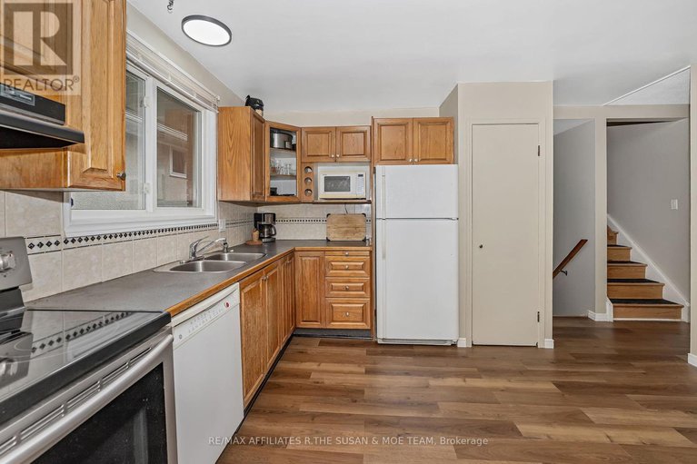 28906635/596-dickinson-avenue/riverside-park-south/ottawa/ontario/K1V7J4_14