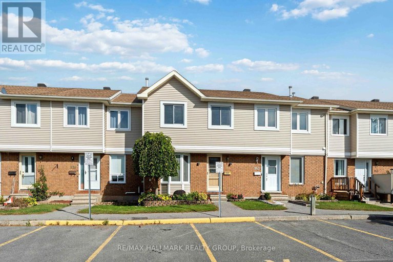29049667/941-cookshire-crescent/fallingbrookridgemount/ottawa/ontario/K4A3K4_1