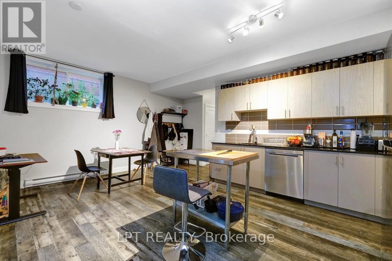 29295105/319-glynn-avenue/overbrookcastle-heights/ottawa/ontario/K1K1R9_36