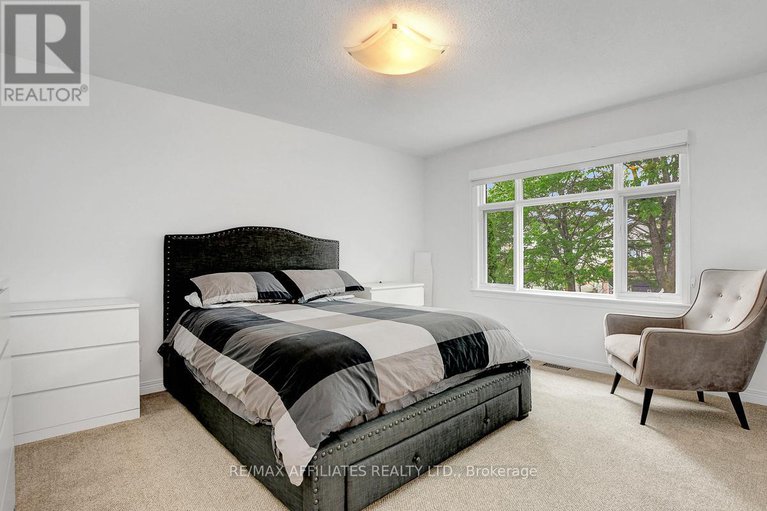 28483640/31-spur-avenue/bridlewood/ottawa/ontario/K2M2R9_27