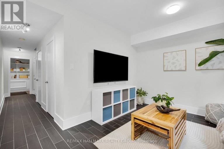 28591774/3311-barlow-crescent/dunrobin-shores/ottawa/ontario/K0A1T0_28
