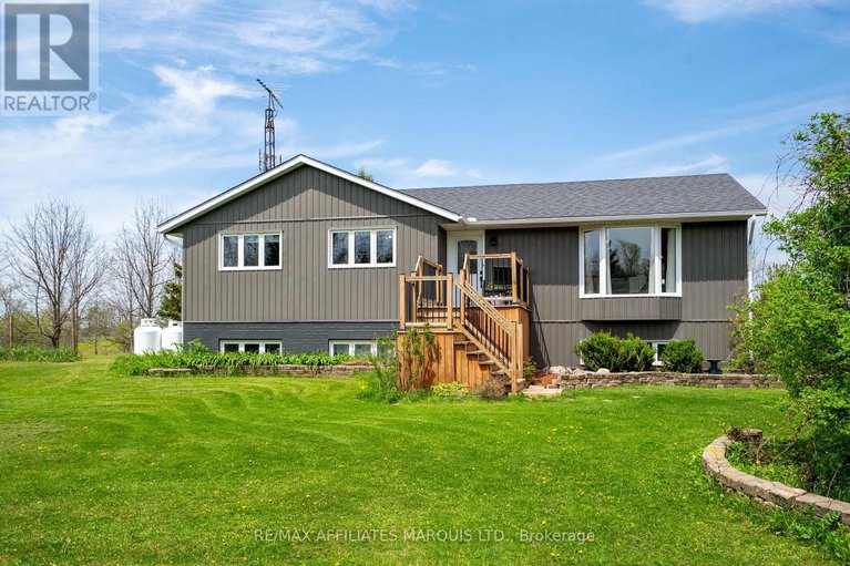 28334073/4239-county-rd-11-road/south-stormont-osnabruck-twp/south-stormont/ontario/K7R3L2_2