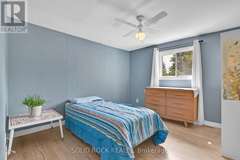 28730469/7893-lawrence-street/vernon/ottawa/ontario/K0A3J0_17